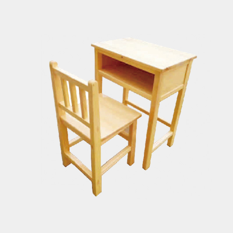 木质桌椅